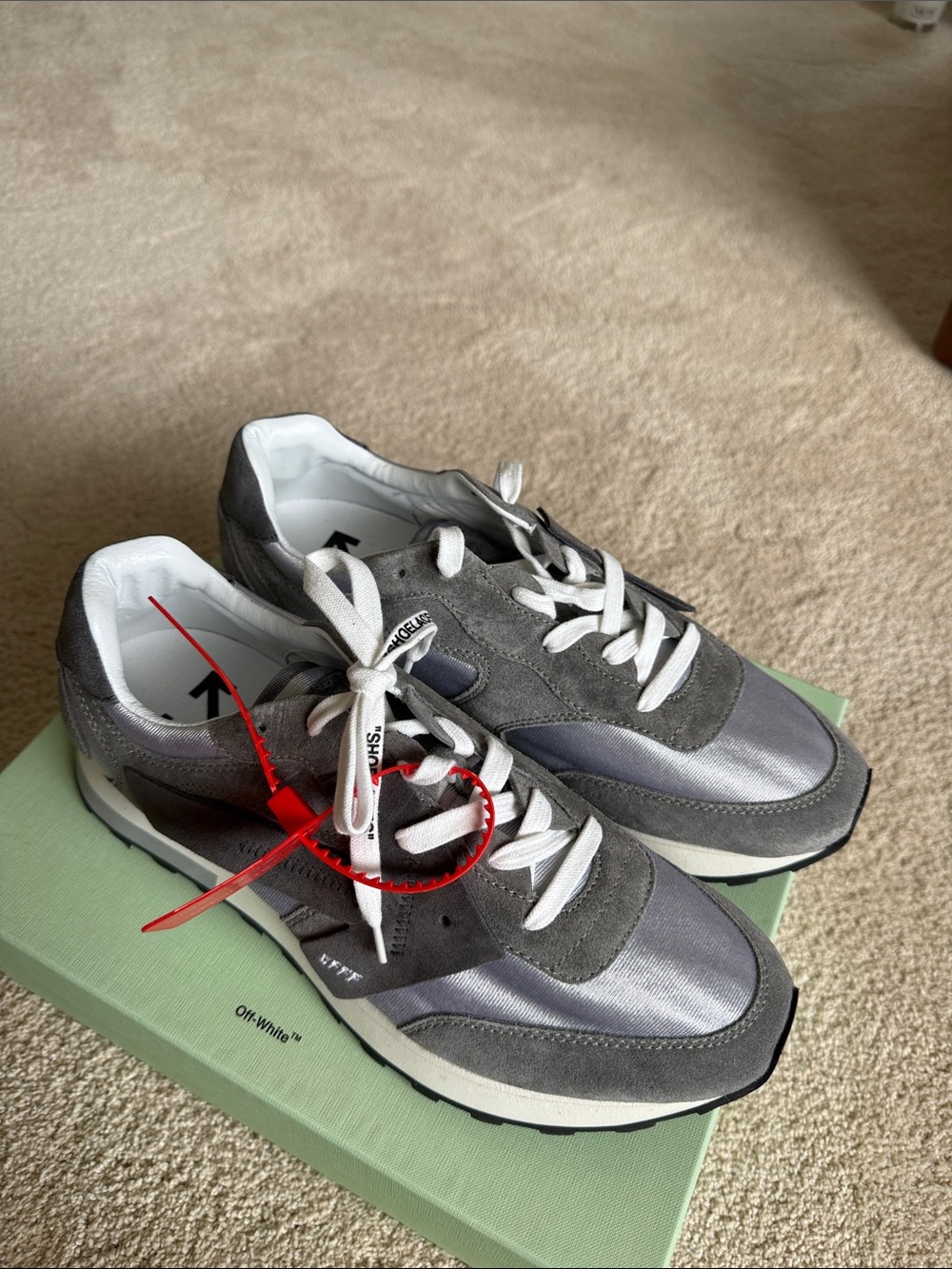 Off-White Gray Suede & Nylon Sneakers Red Zip Tie Men Size 10.5 - Never Worn